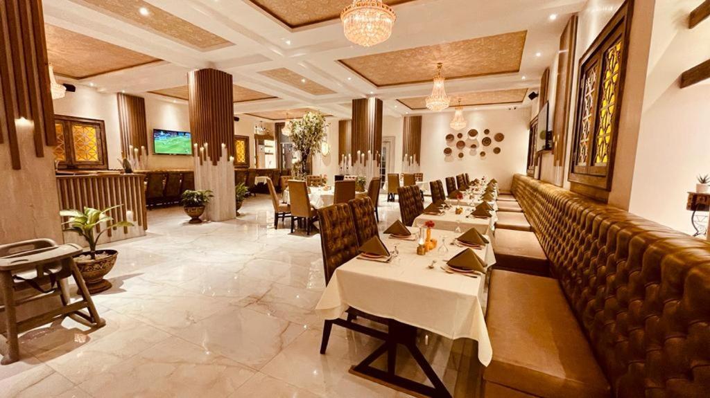 Phoenicia Suites Wupa Eksteriør bilde